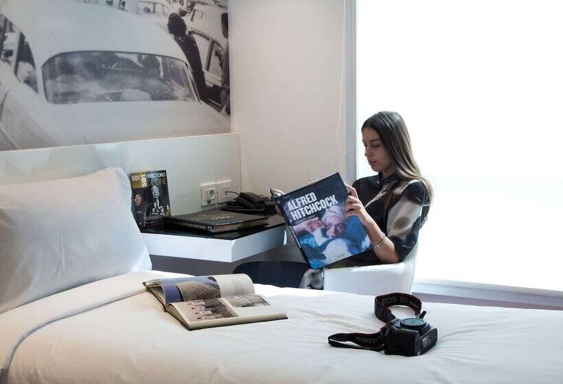 هتل Ibis Styles Montevideo Biarritz