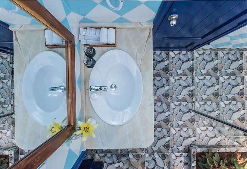 هتل Isabella Resort