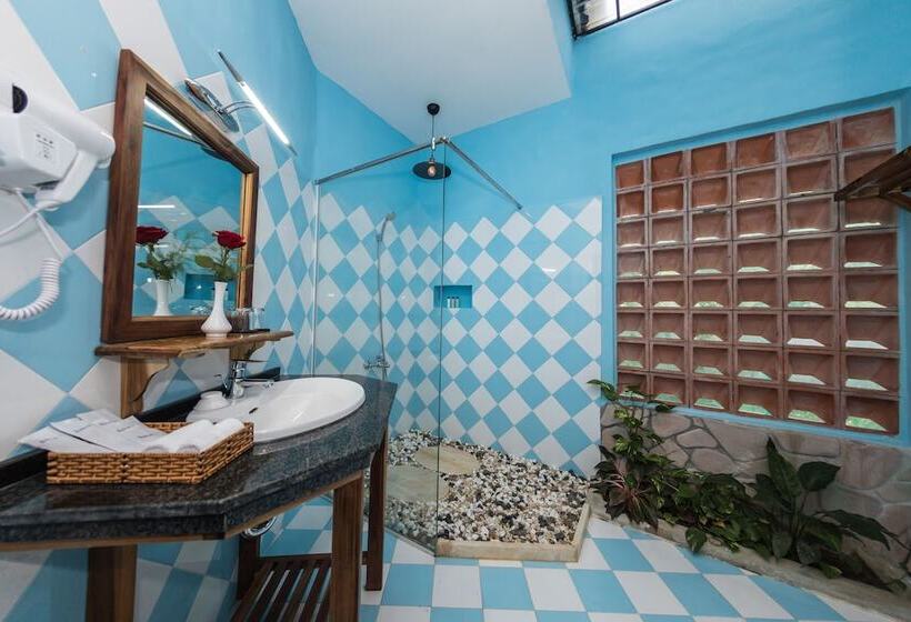 هتل Isabella Resort