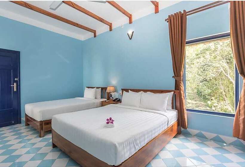 هتل Isabella Resort