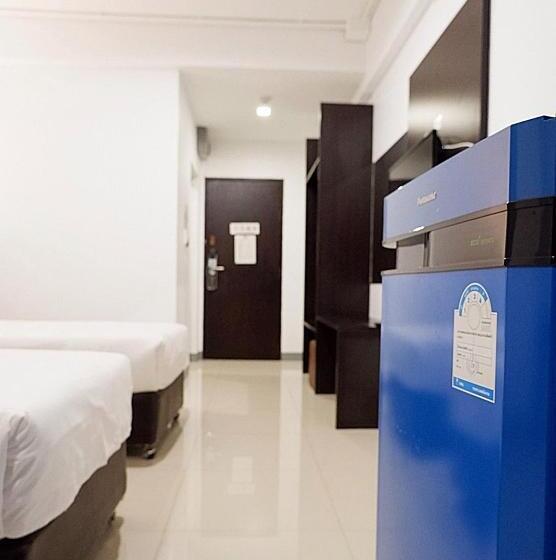Izen Budget Hotel & Residence
