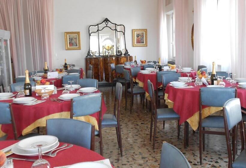 ホテル Laguna Blu