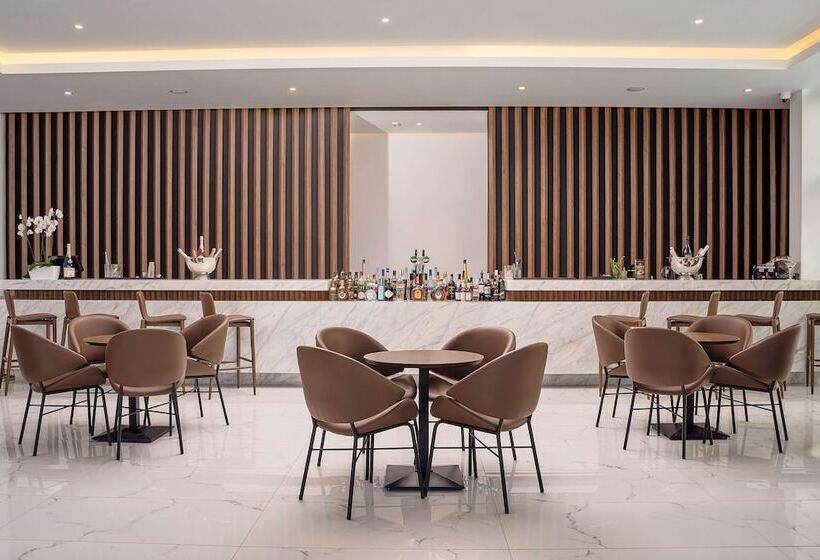 בית מלון כפרי Lindos Grand Resort & Spa   Adults Only