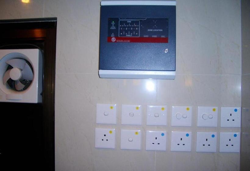 هتل Li’s Chain Hostel