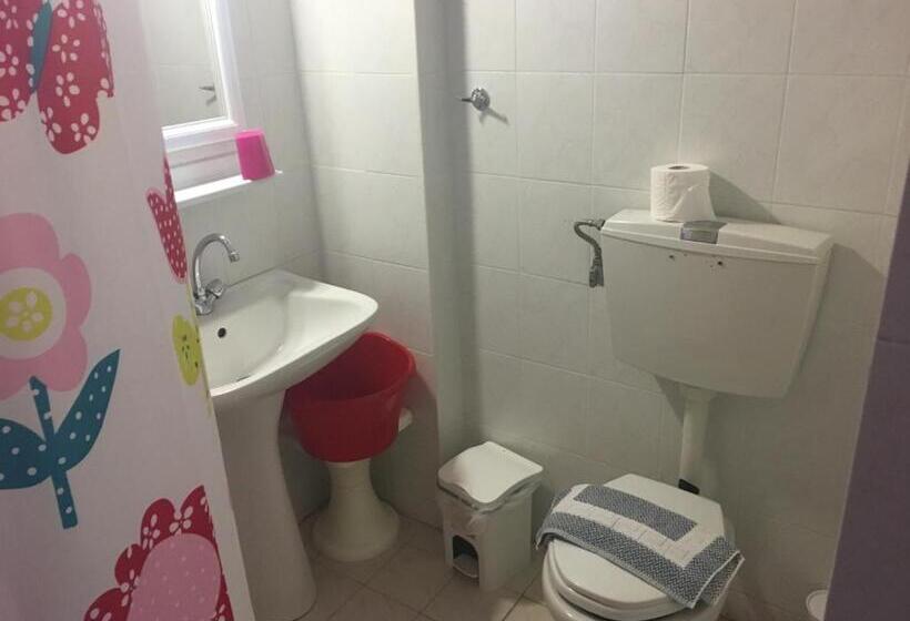 בית מלון כפרי Litsa Efi