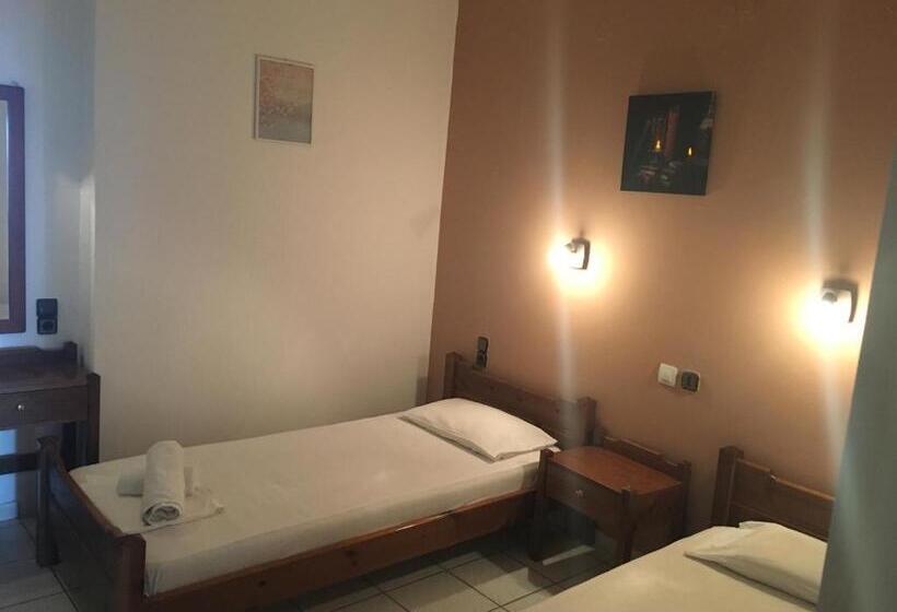 בית מלון כפרי Litsa Efi