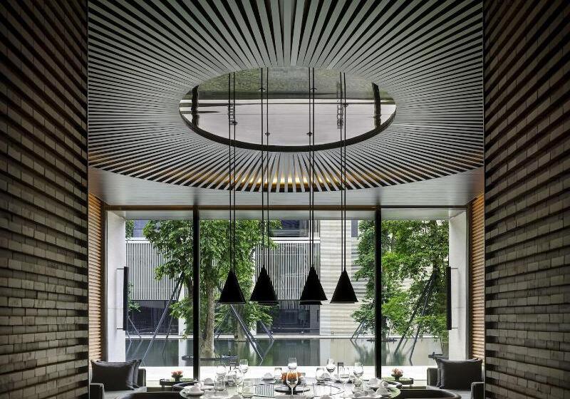 Lohkah Hotel & Spa Free Welcome Fruit Plate