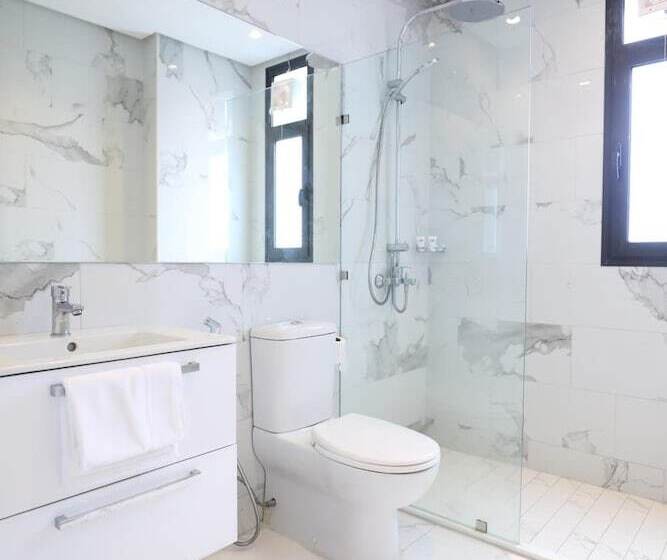 هتل Magic Suite  Salmiya