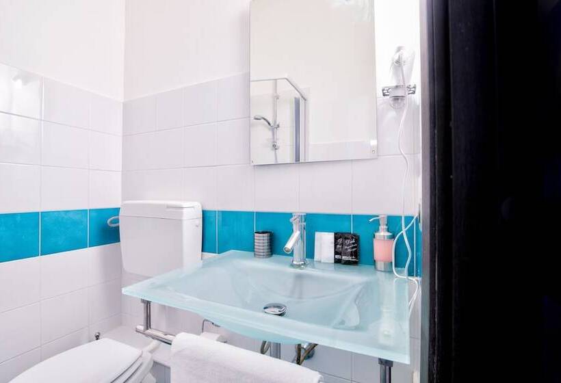 酒店 Maqueda Central Suites