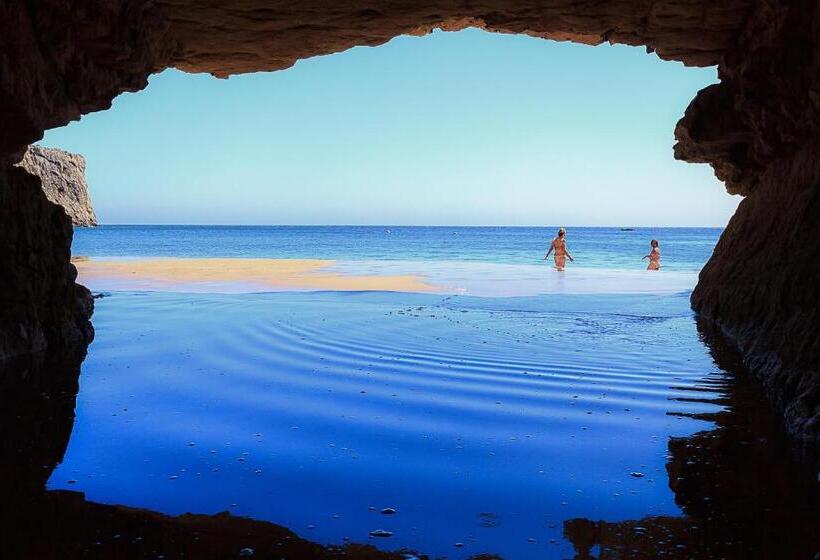 בית מלון כפרי Mareta Beach House   Boutique Residence