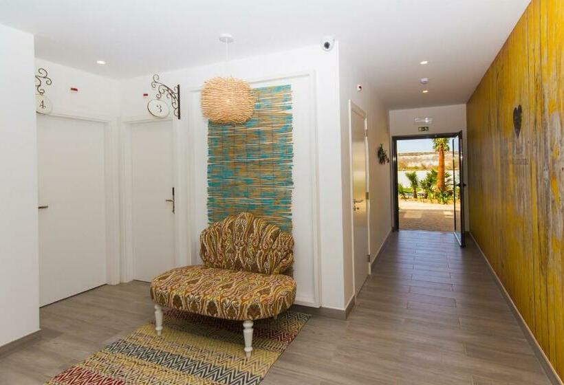 בית מלון כפרי Mareta Beach House   Boutique Residence