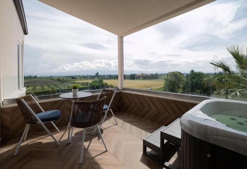 ホテル Mythic Summer