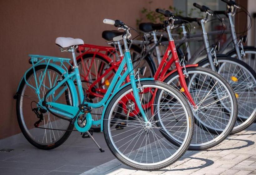 ホテル Mythic Summer