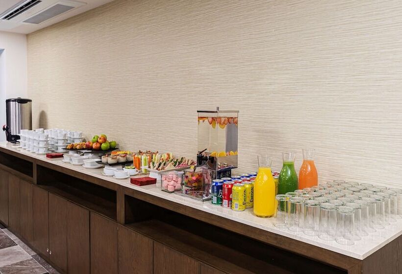 호텔 NH Collection Merida Paseo Montejo