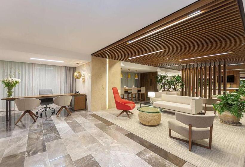 Отель NH Collection Merida Paseo Montejo