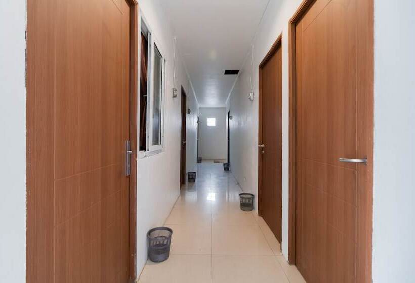 酒店 Nyenyak Senayan Benhil