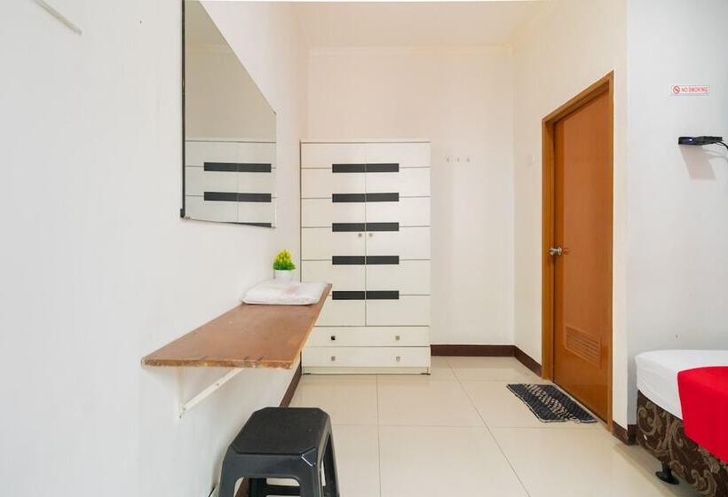 酒店 Nyenyak Senayan Benhil