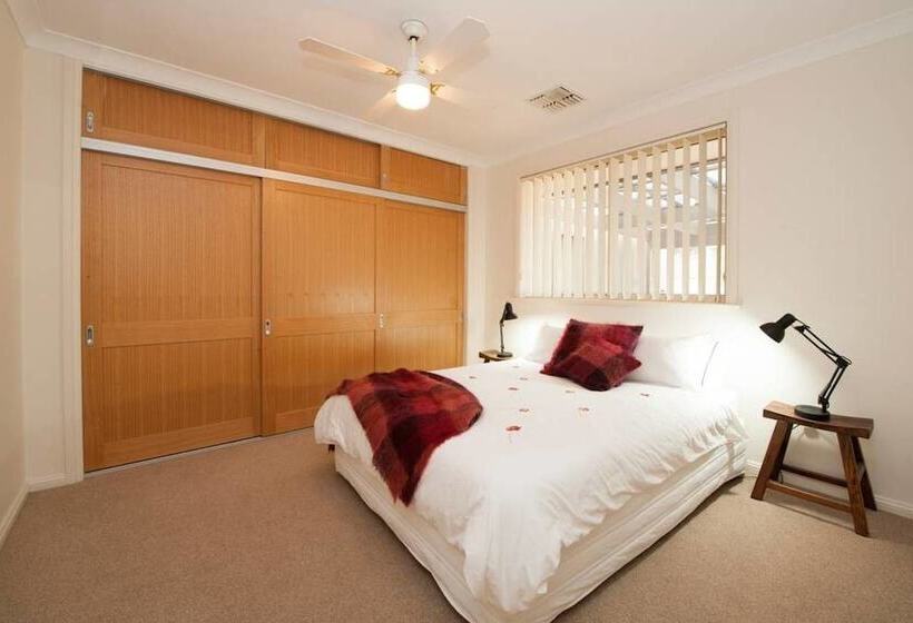 בית מלון כפרי Peppertree Farm