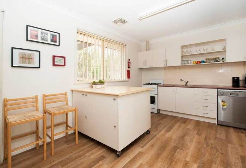 בית מלון כפרי Peppertree Farm