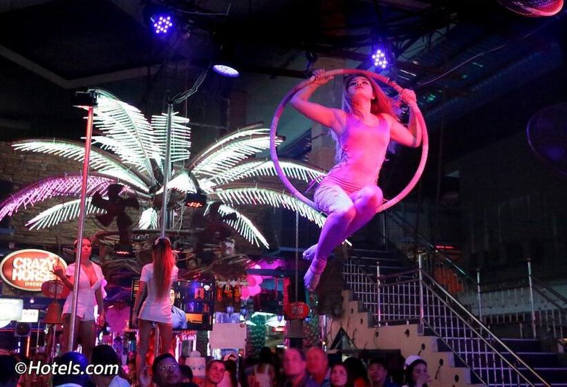 Phoenix Hotel Karon Beach