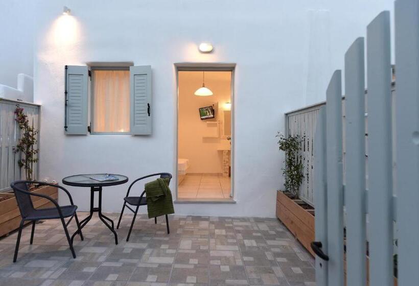 ホテル Porto Naoussa