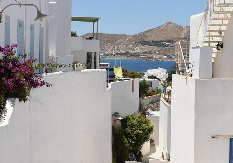 ホテル Porto Naoussa