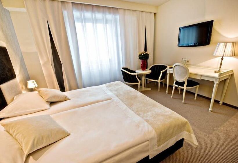 هتل Prezydencki 3 Star