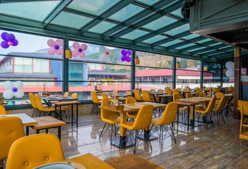 בית מלון כפרי Reis Royal