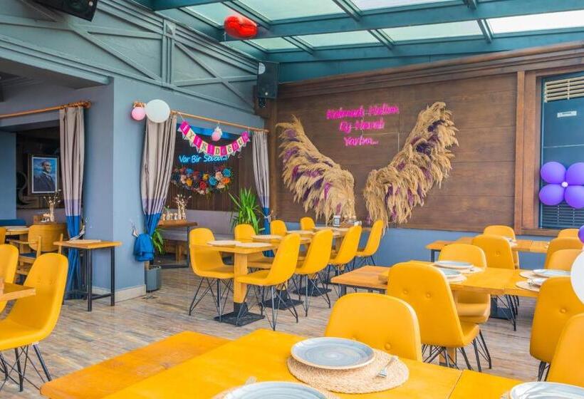 בית מלון כפרי Reis Royal