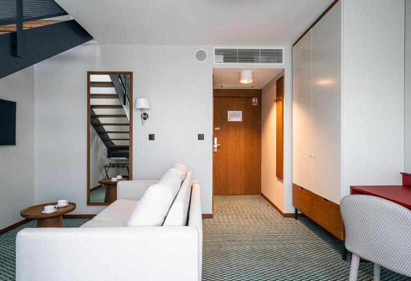 ホテル Rentplanet  Apartamenty Centrum