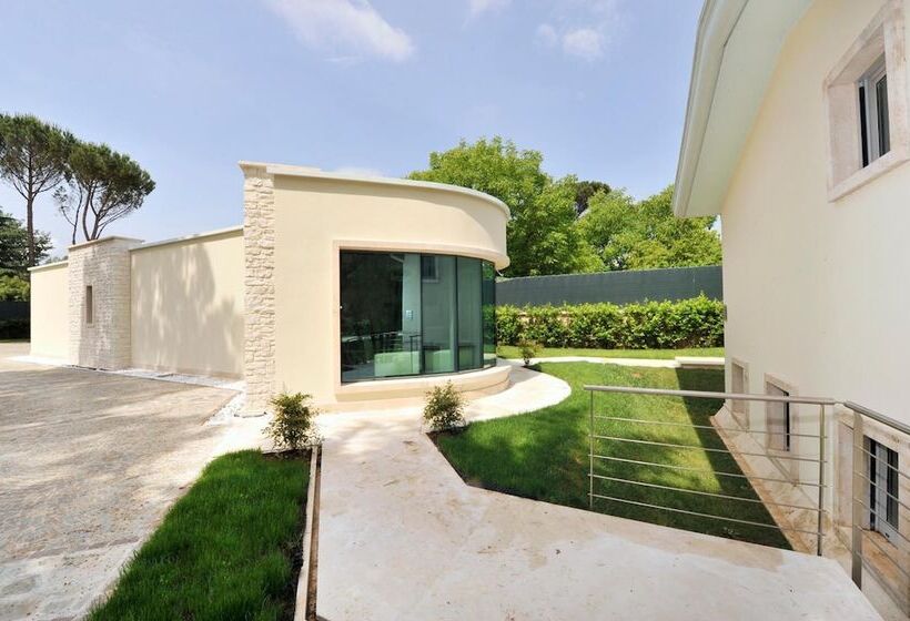 ホテル Suite Testani