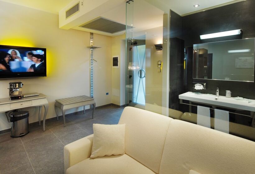 ホテル Suite Testani