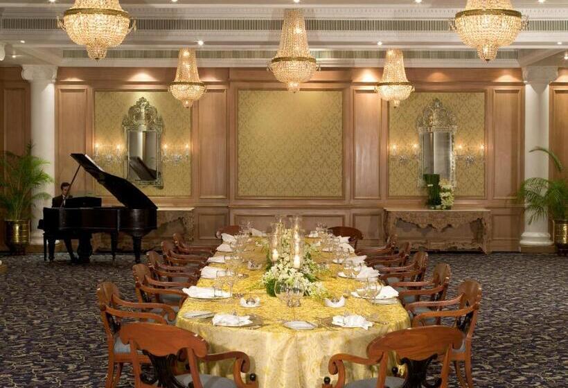 هتل The Taj Mahal Tower Mumbai