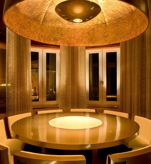 هتل The Taj Mahal Tower Mumbai