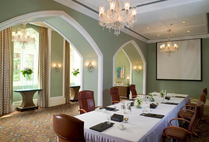 هتل The Taj Mahal Tower Mumbai