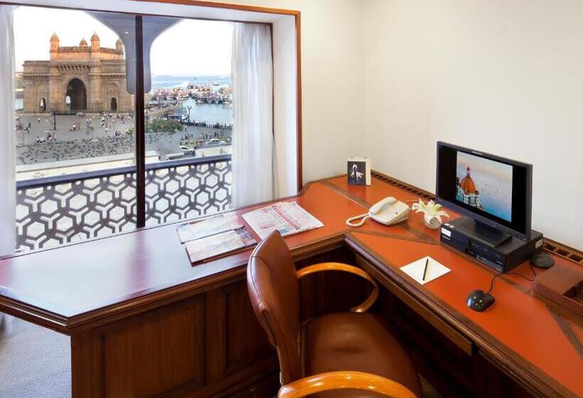 בית מלון כפרי The Taj Mahal Tower Mumbai