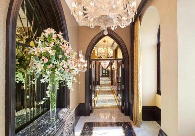 هتل The Taj Mahal Tower Mumbai