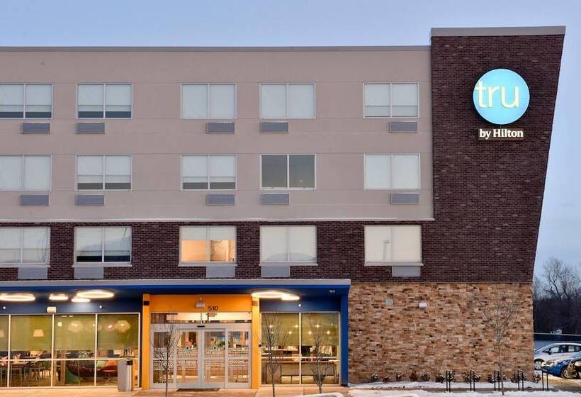 ホテル Tru By Hilton Lawrence