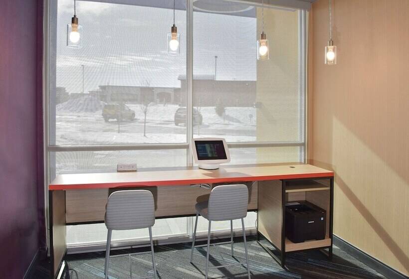 ホテル Tru By Hilton Lawrence