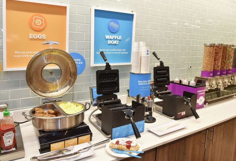 ホテル Tru By Hilton Lawrence