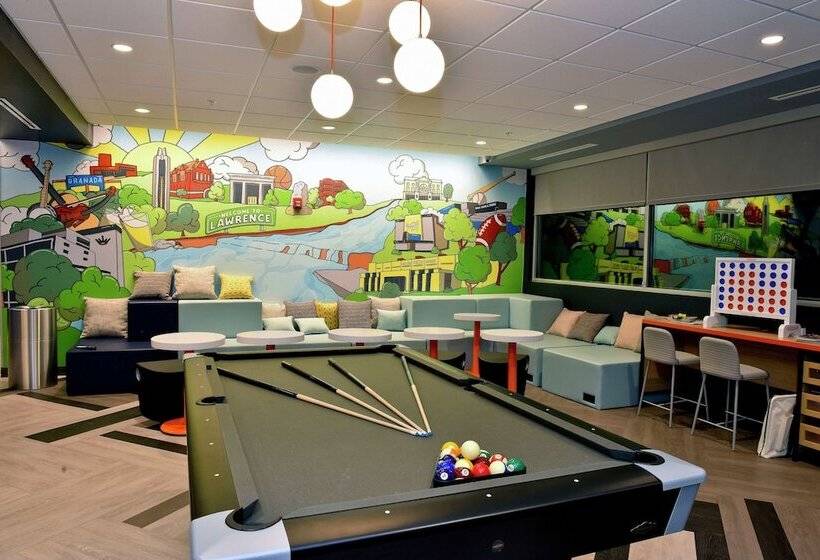 ホテル Tru By Hilton Lawrence