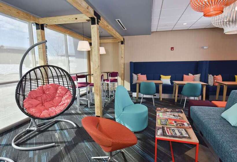 ホテル Tru By Hilton Lawrence