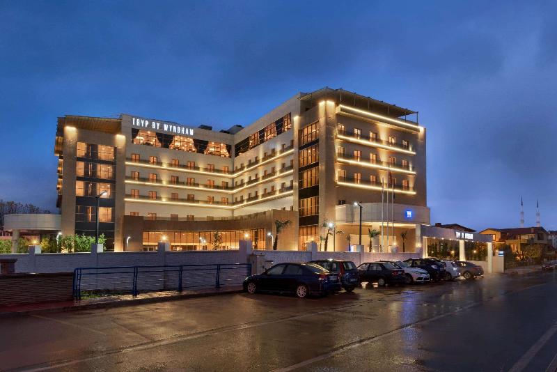 בית מלון כפרי Tryp By Wyndham Izmit