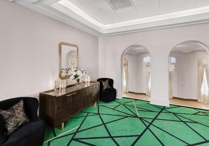 Tulsa Club Hotel, Curio Collection By Hilton