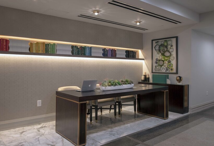 Tulsa Club Hotel, Curio Collection By Hilton