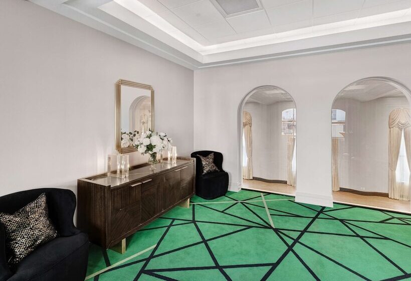 Tulsa Club Hotel, Curio Collection By Hilton