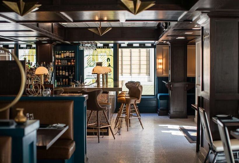 Tulsa Club Hotel, Curio Collection By Hilton