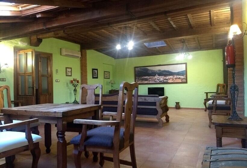 בית מלון כפרי Villa De Berzocana