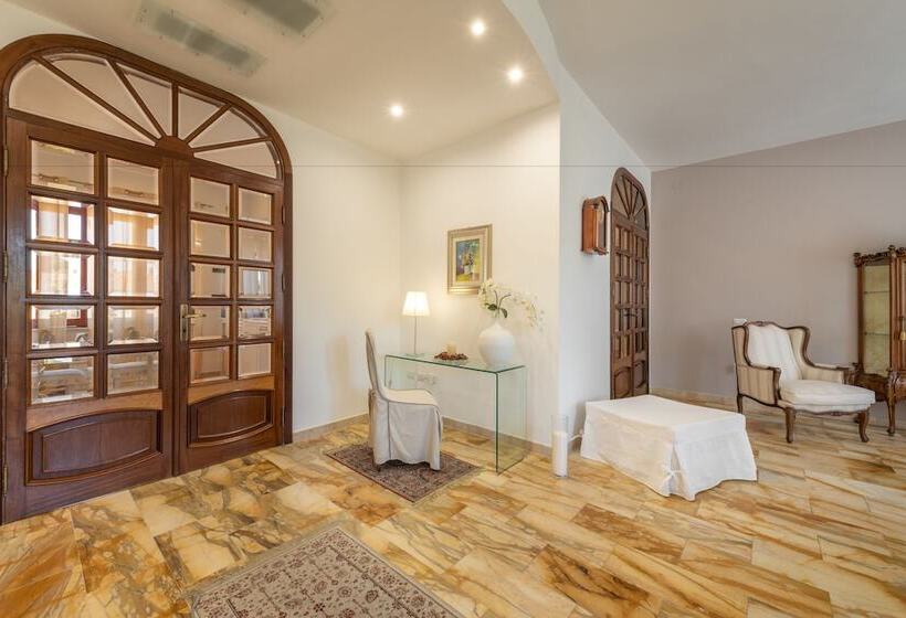 בית מלון כפרי Villa Iole