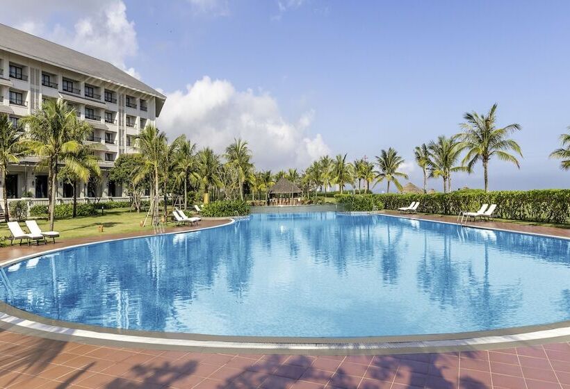 هتل Melia Vinpearl Cua Hoi Beach Resort